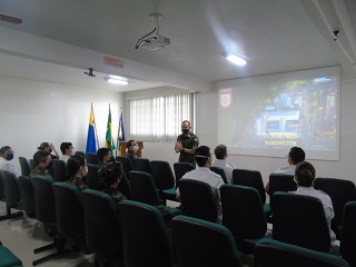 3360x240 Reunião Oficiais Médicos